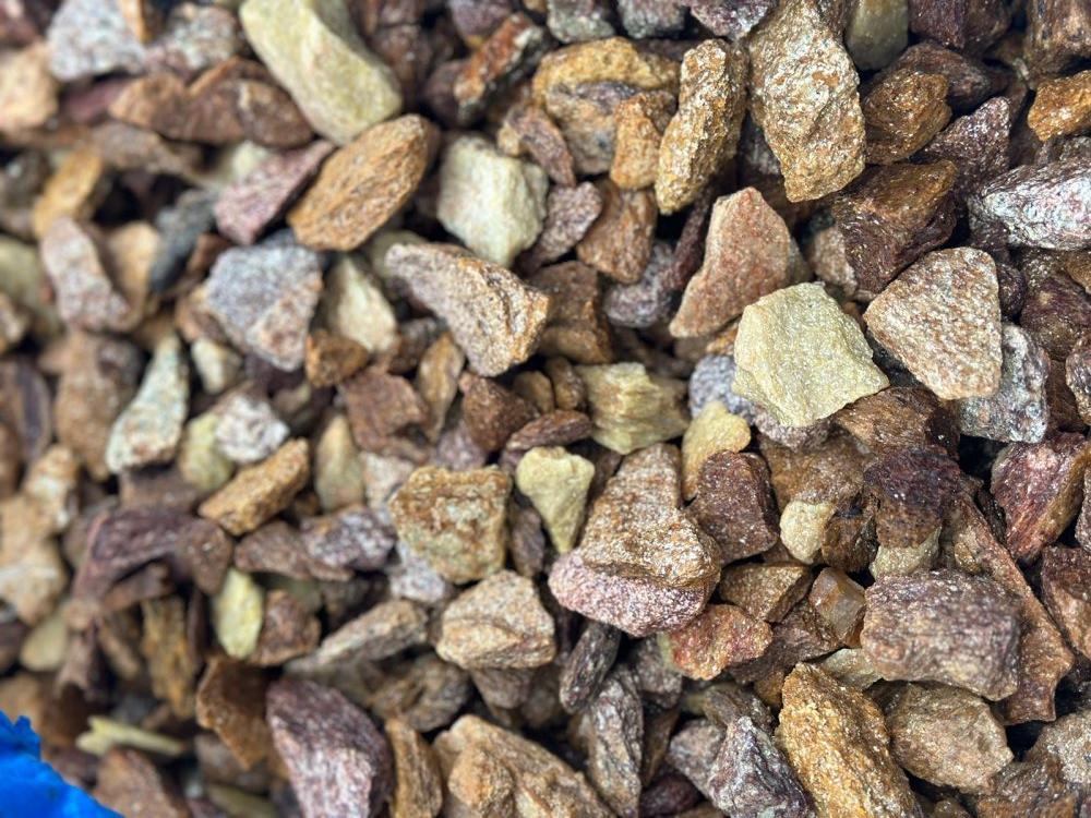 Златолит персиковый декоративная каменная крошка купить в Туапсе