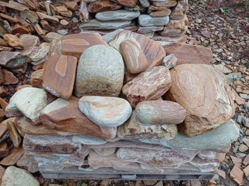 Златолит жёлтый, жёлто-зелёный глыбки и валуны для ланшафтного дизайна купить в Туапсе