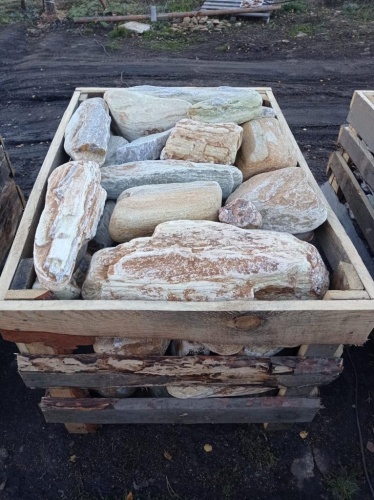 Златолит жёлтый, жёлто-зелёный глыбки и валуны для ланшафтного дизайна купить в Туапсе