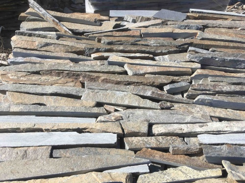 Горбушка златолит мультиколор для облицовки купить в Туапсе