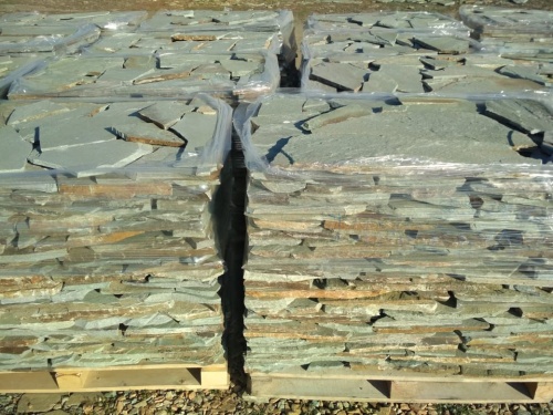 Плитняк златолит зелёный для цоколя, отмостки купить в Туапсе