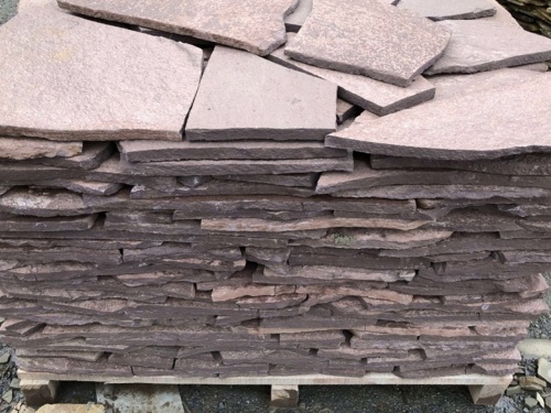 Плитняк лемезит бордовый для облицовки цоколя 20-25 мм  купить в Туапсе